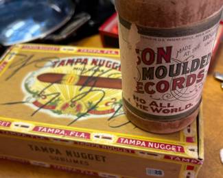 vintage cigar box and Edison Gold Moulded record 