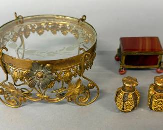 Vintage vanity items