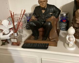 Vintage Sculpture of Winston Churchill by Tom Clark
