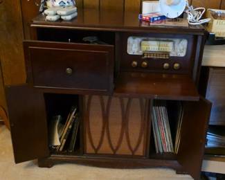Vintage Silvertone Console Cabinet