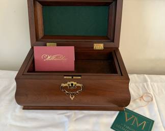 Williamsburg "Tea Caddy" Jewelry Box