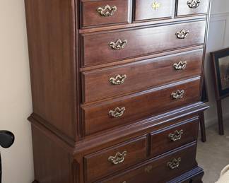 Thomasville chest on chest