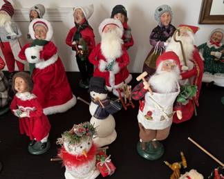 Byer's Choice Carolers