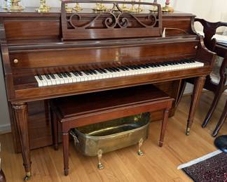 Gulbransen Console Piano
