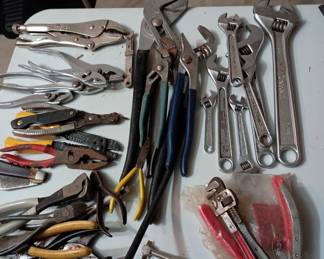 Adjustable wrenches
Various clippers
Plyers and etc...