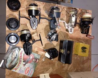 Fishing spinning reels