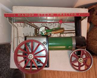 Mamod Steam tractor 
Vintage toy