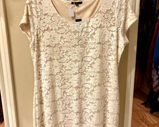 Tiana B. short-sleeve Sheath Dress in ivory floral lace over lining
