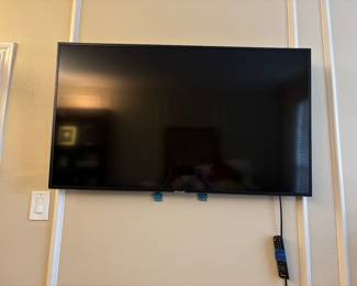 Samsung 50” Flat Screen TV with Remote
