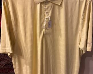 Men’s Yellow Knit Short Sleeve Polo by Greg Norman
Size Large