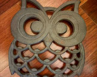Cast Iron Owl Trivet 