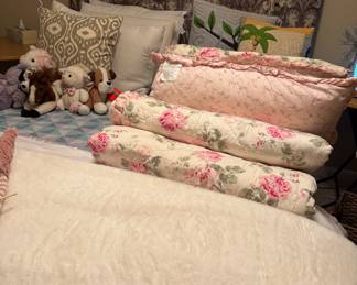 Romantic Roses Quilts / Queen size Head Board / Queen Mattress & Box Springs / Assorted Plush Toys / Quilted Pillows