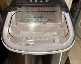 Ionchill QuickCube ice maker