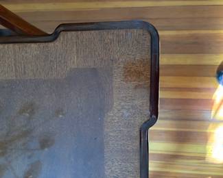 51. Queen Anne Style Dining Table w/ Inlay Detail (46" x 76" x 30") w/ 2-24" leaves