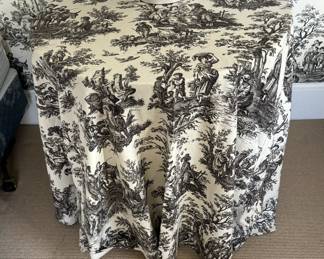 109. Decorator Table (30" x 30")