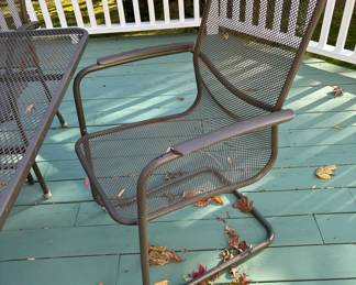 114. Metal Table & 6 Chairs 4 Arm 2 Arm Rocking 