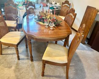 Vintage oval dining table w/ 2 leaves, pads, 2 arm chairs, 4 straight back chairs, $175 for set. 
2 Arm chairs only $50; 4 Straight Back Chairs $80; Table w/  2 leaves & pads $75