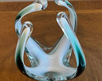 C55 - $75. Flygsfors Coquille Art Glass Vase 1960. Measures 4" wide x 9" tall. 