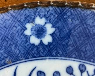 C61 - $40. 1960s Meji Japanese Igezara Platter. Measures 9.75" diameter.