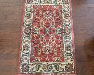 C95 - $125. Karastan Ashara "Agra". Wool Throw Rug. Measures 30" x 48". 