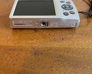 C119 - $100. Canon PowerShot ELPH 180