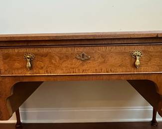 C3 - $500. Henredon Desk. Measures 49" x 26" x 30.5" tall. Very good vintage condition. All drawers slide. No big scratches or dents. Back is finished and beautiful and can face out. 