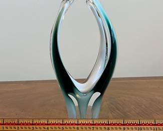 C55 - $75. Flygsfors Coquille Art Glass Vase 1960. Measures 4" wide x 9" tall. 