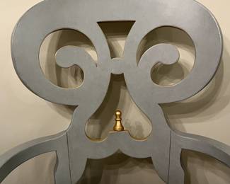 C98 - Chairs are Somerset Bay brand. $1000 SET OF $. Measures 22.75" wide x 19" floor to seat x 40" floor to top of back. (Retail was 1,100 each x 4)