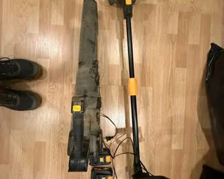 Yardworks Battery Operated Blower Trimmer