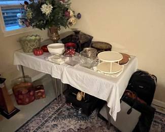 Entertaining and Display Items