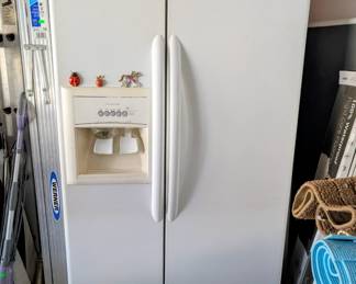 #1  Kenmore Refrigerator   $295