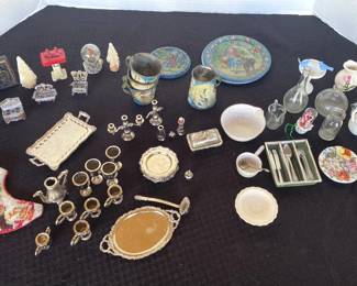 Dollhouse Miniatures wRed Riding Hood