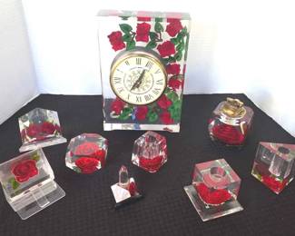 Retro Vintage Carved Lucite Red Roses