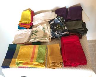Colorful napkins, placemats & dish towels 