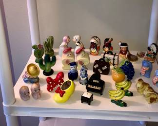 Vintage figural salt & pepper shakers 