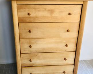 Solid wood 5- drawer dresser - by Copeland? (32”W, 14”D, 44”H) 