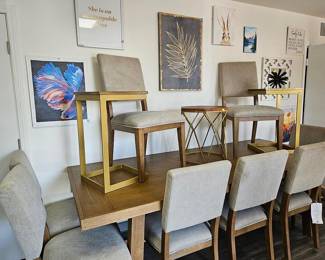 Nearly new Pike & Main Dining Table w/8 upholstered chairs