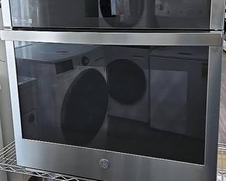 Single wall oven. New with minor dents at an awesome price.