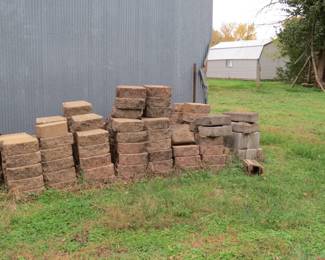 Retaining block. Bring help to load!!!