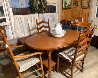 Dining table 59"x41" (2 leaves 11.5 wide each)