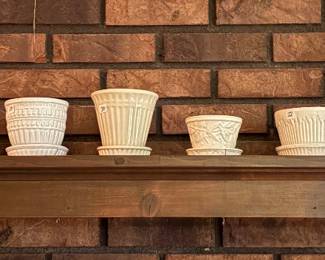 McCoy & Hull Pottery