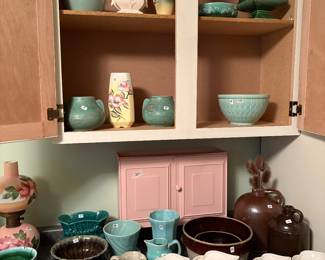 McCoy & Hull Pottery