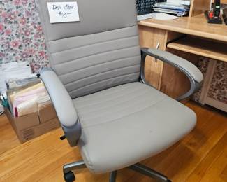 $45 great condition desk chair, light gray