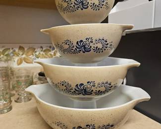 $80 Vintage Pyrex Homestead four piece princess set