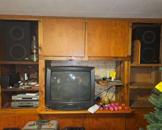 $75 Fisher speaker pair