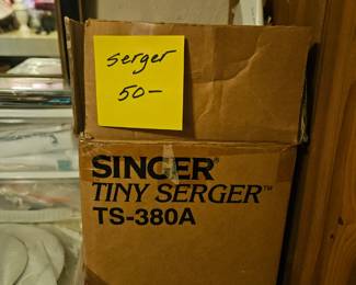 $50 Singer Serger, hardly used