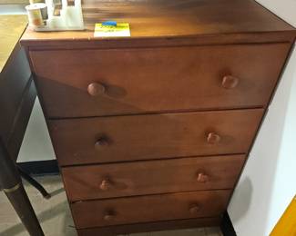 $10 4 dresser Pine dresser
