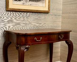 Queen Anne Style Console Table