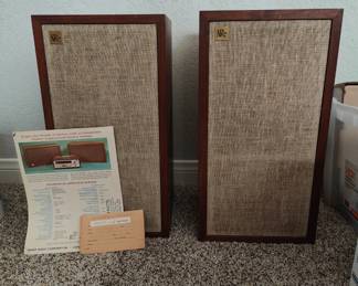 Vintage Acoustic Research (AR-4x) Speakers