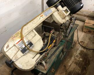 Grizzly G0561 Horizontal Metal-Cutting Bandsaw – 7" x 12", 1 HP